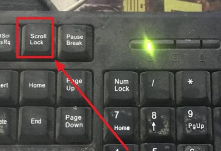 键盘上第三个灯怎么关